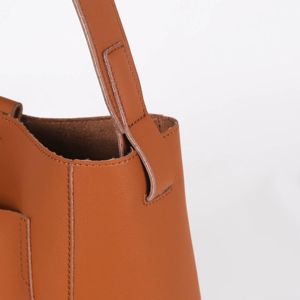 Studio One Shoulder Plain Leather Bucket Simple Large Capacity Handbag | Tote Handbag